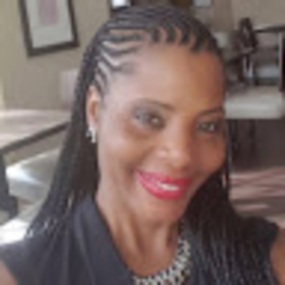 Meet your Posher, Danielle - Picture 1 of 1